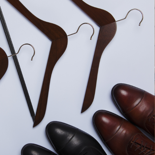 Miesten vaateripustimet